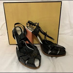 Fendi size 9 Chunky heel sandals